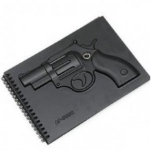 Блокнот "Пистолет" Блокнот "Пистолет"