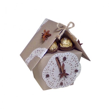 Новогодний букет из конфет Домик с часиками