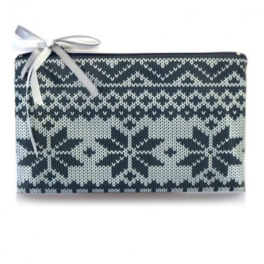 Косметичка "Снежинки"