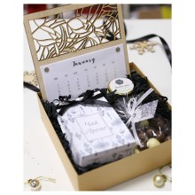 Подарочный набор “Узорный календарь 12 месяцев” Подарочный набор “Узорный календарь 12 месяцев”