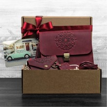 НАБОР АКСЕССУАРОВ BLANKNOTE "БОРДО" НАБОР АКСЕССУАРОВ BLANKNOTE "БОРДО"