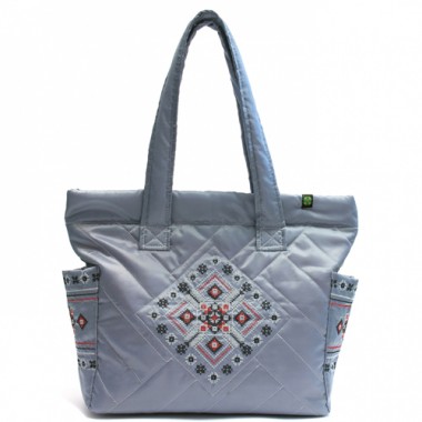 Дутая сумка с вышивкой серая