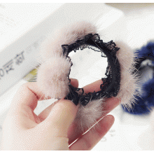 Резинка для волос с натуральным мехом норки. Молочный. Резинка для волос с натуральным мехом норки. Молочный.