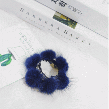 Резинка для волос с натуральным мехом норки. Темно-синий. Резинка для волос с натуральным мехом норки. Темно-синий.